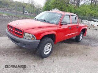 2003 Dodge Dakota Sport with VIN 1D7HG38X63S212434, listed as a IAAI auction lot 42030739 with 181,098 mi miles. Bid and sale history available at carsss.com. Image 2.
