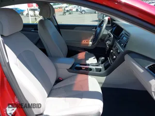2015 Hyundai Sonata SE z VIN 5NPE24AF0FH065226, wystawiony jako IAAI lot #42370816 z przebiegiem 205 710 mil mil oraz . Historia ofert i sprzedaży dostępna na DreamBid. Obrazek 5.