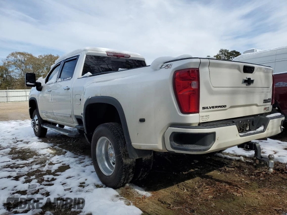 2024 Chevrolet Silverado 3500HD High Country with VIN 1GC4YVEY7RF383855, listed as a Copart auction lot 87835935 with 17,133 mi miles and Salvage Title. Bid and sale history available at carsss.com. Image 2.