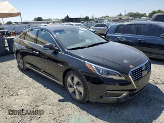 2017 Hyundai Sonata Hybrid Limited with VIN KMHE34L14HA046991, listed as a Copart auction lot 65815373 with 95,854 mi miles. Bid and sale history available at carsss.com. Image 4.