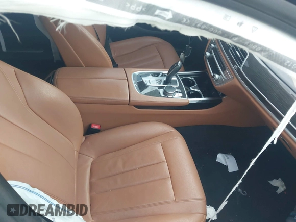 2018 BMW 7 Series 740i with VIN WBA7E2C58JB216314, listed as a IAAI auction lot 41867480 with 62,678 mi miles. Bid and sale history available at carsss.com. Image 5.