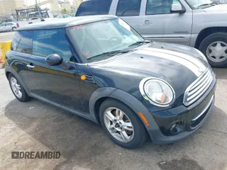 2011 MINI Hardtop with VIN WMWSU3C57BT182560, listed as a IAAI auction lot 42021474 with 120,528 mi miles and . Bid and sale history available at DreamBid. Image 1.