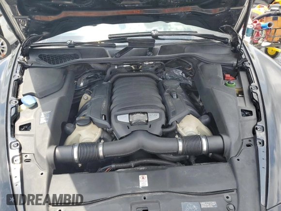 2013 Porsche Cayenne S с VIN WP1AB2A22DLA83248, выставлен на аукционе Copart как лот 55978885 с пробегом 163 380 миль миль и На запчасти • Non repairable. История ставок и продаж доступна на DreamBid. Изображение 12.