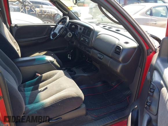 2000 Dodge Dakota z VIN 1B7GL22Z8YS512490, wystawiony jako IAAI lot #42031298 z przebiegiem 119 470 mil mil oraz . Historia ofert i sprzedaży dostępna na DreamBid. Obrazek 5.