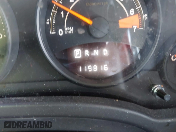 2015 Jeep Patriot High Altitude with VIN 1C4NJRAB4FD393641, listed as a IAAI auction lot 41814354 with 119,816 mi miles. Bid and sale history available at carsss.com. Image 7.