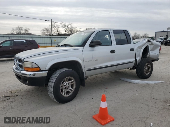 2001 Dodge Dakota Sport with VIN 1B7GG2AN01S145481, listed as a Copart auction lot 41833015 with 114,631 mi miles and Salvage Title. Bid and sale history available at carsss.com. Image 1.