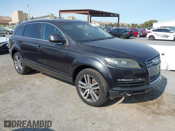 2008 Audi Q7 Premium z VIN WA1BY74L48D043933, wystawiony jako IAAI lot #42575156 z przebiegiem 201 994 mil mil oraz . Historia ofert i sprzedaży dostępna na DreamBid. Obrazek 1.