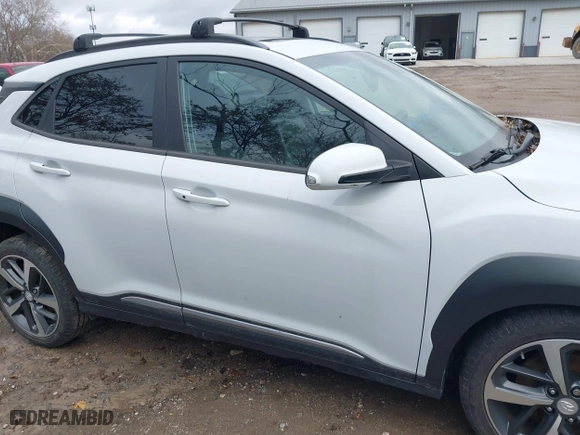 2021 Hyundai Kona Limited with VIN KM8K3CA56MU608725, listed as a IAAI auction lot 40941605 with 32,464 mi miles. Bid and sale history available at carsss.com. Image 13.