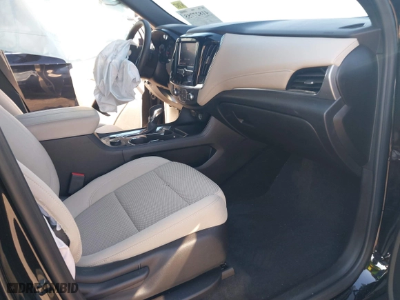 2023 Chevrolet Traverse LS with VIN 1GNERFKW9PJ340291, listed as a IAAI auction lot 41827755 with 16,677 mi miles. Bid and sale history available at carsss.com. Image 5.