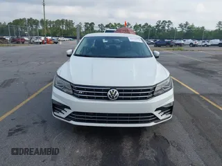 2018 Volkswagen Passat S z VIN 1VWAA7A39JC016259, wystawiony jako IAAI lot #42382550 z przebiegiem 89 143 mil mil oraz . Historia ofert i sprzedaży dostępna na DreamBid. Obrazek 13.