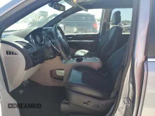 2019 Dodge Grand Caravan SXT with VIN 2C4RDGCG4KR713182, listed as a Copart auction lot 49809245 with 62,946 mi miles and Salvage Title. Bid and sale history available at carsss.com. Image 7.