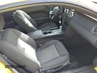 2006 Ford Mustang Standard with VIN 1ZVFT80N065243991, listed as a IAAI auction lot 41900624 with 149,041 mi miles. Bid and sale history available at carsss.com. Image 5.