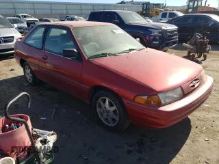 1996 Ford Escort z VIN 1FASP11J0TW138176, wystawiony jako Copart lot #82435494 z przebiegiem 62 107 mil mil oraz Czysty tytuł • Clean title. Historia ofert i sprzedaży dostępna na DreamBid. Obrazek 4.