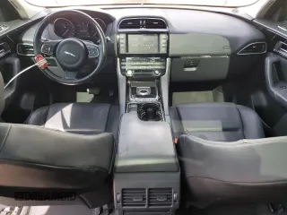 2017 Jaguar F-Pace 35t Premium with VIN SADCJ2BV4HA066611, listed as a Copart auction lot 54249725 with 103,873 mi miles and Salvage title. Bid and sale history available at DreamBid. Image 8.