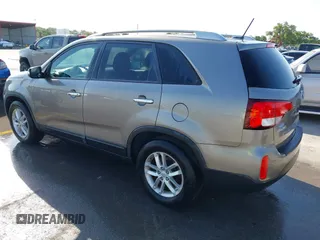 2014 Kia Sorento LX with VIN 5XYKT4A67EG528288, listed as a IAAI auction lot 42036077 with 67,835 mi miles. Bid and sale history available at carsss.com. Image 3.