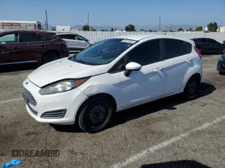 2015 Ford Fiesta S z VIN 3FADP4TJXFM162528, wystawiony jako Copart lot #55976685 z przebiegiem 172 064 mil mil oraz Szkoda całkowita • Salvage title. Historia ofert i sprzedaży dostępna na DreamBid. Obrazek 1.