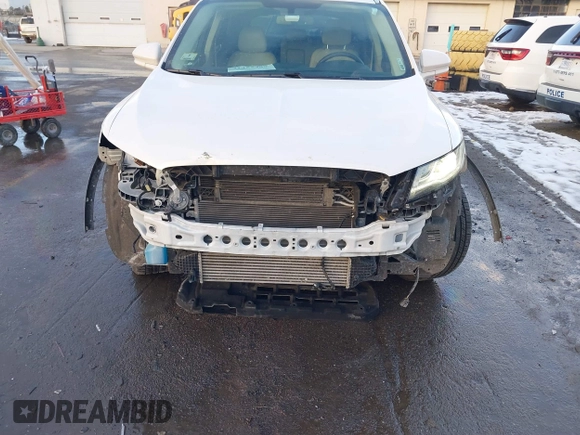 2019 Lincoln MKC Standard with VIN 5LMCJ1D91KUL26077, listed as a IAAI auction lot 41455499 with 55,782 mi miles. Bid and sale history available at carsss.com. Image 6.