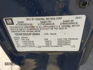 2002 Chevrolet Silverado 2500HD LS with VIN 1GCHK23U52F128404, listed as a IAAI auction lot 42079138 with 153,613 mi miles. Bid and sale history available at carsss.com. Image 9.