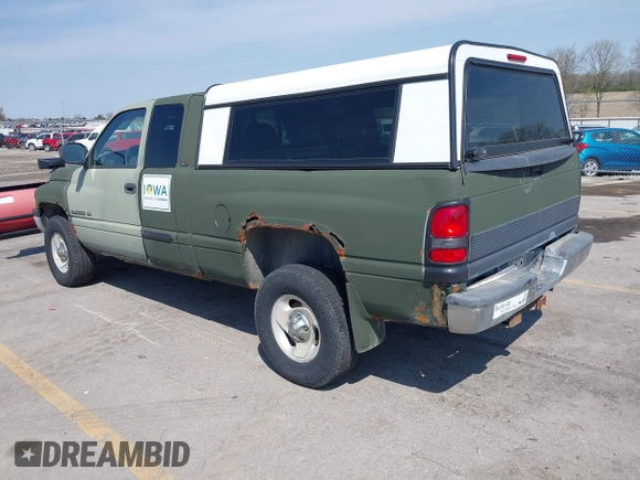 2001 Dodge 1500 z VIN 1B7HF13Z41J601229, wystawiony jako IAAI lot #42098873 z przebiegiem 178 970 mil mil oraz . Historia ofert i sprzedaży dostępna na DreamBid. Obrazek 3.