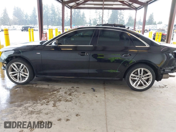 2020 Audi A4 Premium Plus z VIN WAUENAF44LN010185, wystawiony jako IAAI lot #41925956 z przebiegiem 36 679 mil mil oraz . Historia ofert i sprzedaży dostępna na DreamBid. Obrazek 15.