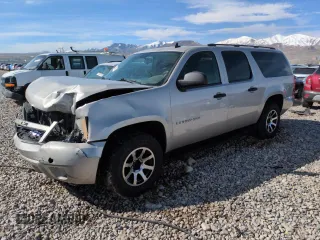2009 Chevrolet Suburban LS z VIN 1GNFC16079R211582, wystawiony jako Copart lot #50649205 z przebiegiem 258 057 mil mil oraz Szkoda całkowita • Salvage title. Historia ofert i sprzedaży dostępna na DreamBid. Obrazek 1.