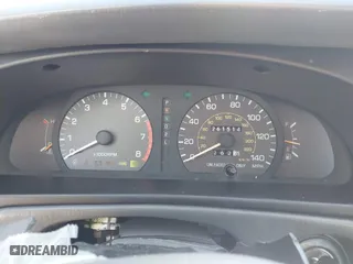 1993 Toyota Camry LE with VIN 4T1SK12E6PU316163, listed as a IAAI auction lot 42046444 with 261,514 mi miles. Bid and sale history available at carsss.com. Image 7.