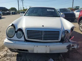 1999 Mercedes-Benz E-Class with VIN WDBJF65HXXA914389, listed as a Copart auction lot 72935884 with 192,084 mi miles and Salvage Title. Bid and sale history available at carsss.com. Image 5.