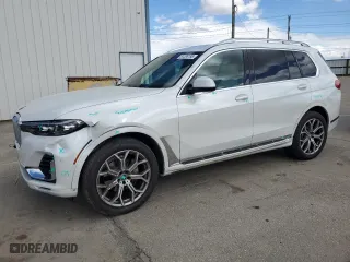2021 BMW X7 xDrive40i with VIN 5UXCW2C00M9F64057, listed as a Copart auction lot 51298195 with 67,097 mi miles and Salvage Title. Bid and sale history available at carsss.com. Image 1.