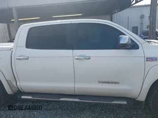 2007 Toyota Tundra LTD with VIN 5TBDV58167S488187, listed as a IAAI auction lot 42113431 with 242,650 mi miles. Bid and sale history available at carsss.com. Image 13.