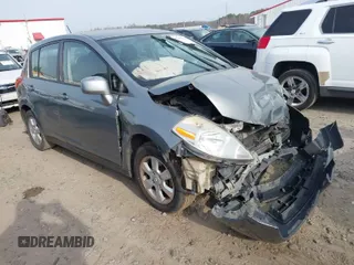 2012 Nissan Versa S z VIN 3N1BC1CPXCK803865, wystawiony jako IAAI lot #41781565 z przebiegiem 217 650 mil mil oraz . Historia ofert i sprzedaży dostępna na DreamBid. Obrazek 1.