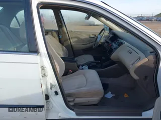 1999 Honda Accord LX with VIN JHMCG665XXC014090, listed as a IAAI auction lot 41765749 with 231,682 mi miles and . Bid and sale history available at DreamBid. Image 5.