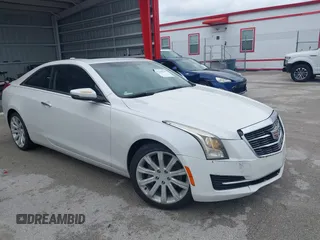 2018 Cadillac ATS Standard RWD z VIN 1G6AA1RX5J0110599, wystawiony jako IAAI lot #42248204 z przebiegiem 77 480 mil mil oraz . Historia ofert i sprzedaży dostępna na DreamBid. Obrazek 1.