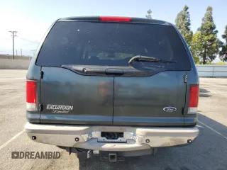 2001 Ford Excursion Limited with VIN 1FMNU42S21EA08925, listed as a Copart auction lot 59700105 with 135,317 mi miles and Clean title. Bid and sale history available at DreamBid. Image 6.