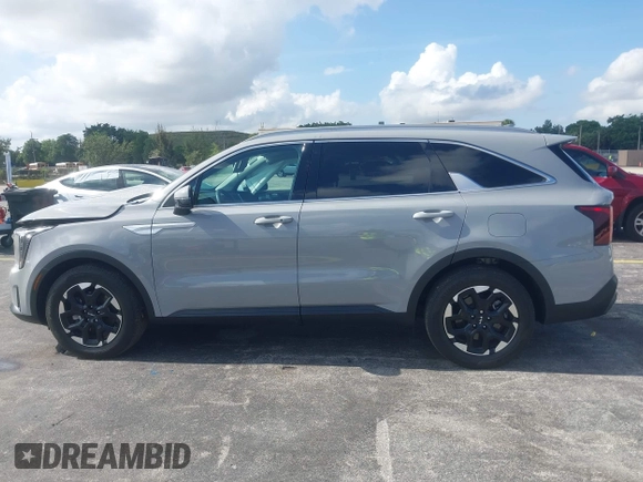 2024 Kia Sorento S with VIN 5XYRL4JC5RG278804, listed as a IAAI auction lot 42170947 with 12,709 mi miles and . Bid and sale history available at DreamBid. Image 14.