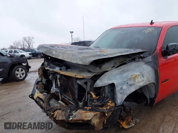2009 Chevrolet Silverado 1500 LT with VIN 3GCEK23399G197745, listed as a IAAI auction lot 41747081 with Not Provided miles and . Bid and sale history available at DreamBid. Image 6.