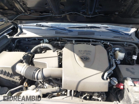 2017 Toyota Tacoma SR5 with VIN 5TFAZ5CN3HX040199, listed as a IAAI auction lot 41734051 with 107,665 mi miles and . Bid and sale history available at carsss.com. Image 10.