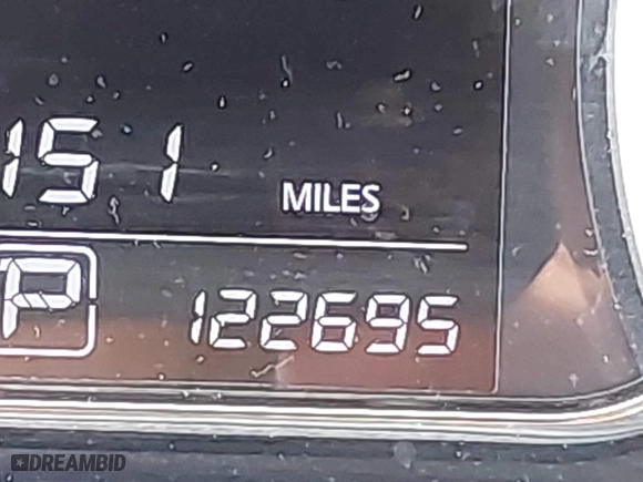 2015 Nissan Sentra S with VIN 3N1AB7AP0FY293287, listed as a IAAI auction lot 42022416 with 122,695 mi miles. Bid and sale history available at carsss.com. Image 15.