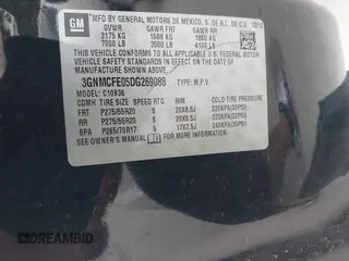 2013 Chevrolet Avalanche LT with VIN 3GNMCFE05DG269088, listed as a IAAI auction lot 42620729 with 177,810 mi miles and . Bid and sale history available at DreamBid. Image 9.