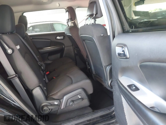 2017 Dodge Journey SXT z VIN 3C4PDCBG6HT531166, wystawiony jako IAAI lot #42567173 z przebiegiem 104 746 mil mil oraz . Historia ofert i sprzedaży dostępna na DreamBid. Obrazek 8.