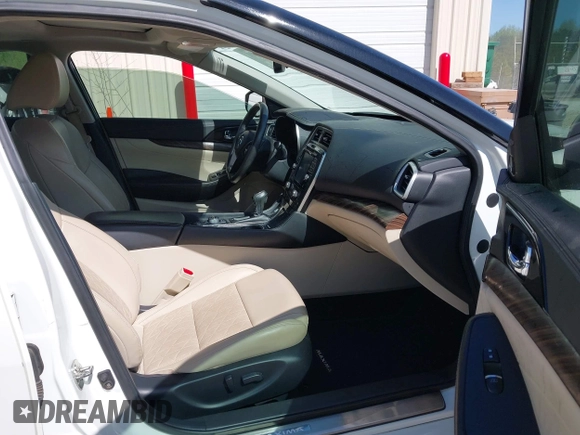 2017 Nissan Maxima S with VIN 1N4AA6AP8HC417480, listed as a IAAI auction lot 41995301 with 183,173 mi miles and . Bid and sale history available at DreamBid. Image 5.