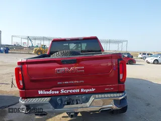 2019 GMC Sierra 1500 SLT z VIN 1GTU9DED2KZ210981, wystawiony jako IAAI lot #42315099 z przebiegiem Nie podano mil oraz . Historia ofert i sprzedaży dostępna na DreamBid. Obrazek 16.