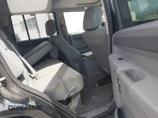 2006 Jeep Commander z VIN 1J8HG48N26C288982, wystawiony jako IAAI lot #42166318 z przebiegiem 204 162 mil mil oraz . Historia ofert i sprzedaży dostępna na DreamBid. Obrazek 8.