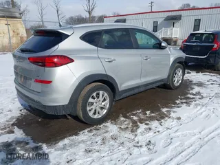2020 Hyundai Tucson Value with VIN KM8J3CA44LU171938, listed as a IAAI auction lot 41374149 with 37,068 mi miles. Bid and sale history available at carsss.com. Image 4.
