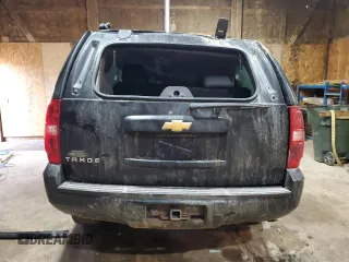 2013 Chevrolet Tahoe LT z VIN 1GNSKBE01DR332478, wystawiony jako Copart lot #51455625 z przebiegiem 143 541 mil mil oraz Czysty tytuł • Clean title. Historia ofert i sprzedaży dostępna na DreamBid. Obrazek 6.