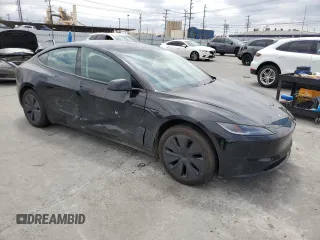 2024 Tesla Model 3 z VIN 5YJ3E1EA6RF739698, wystawiony jako Copart lot #53578755 z przebiegiem 10 847 mil mil oraz Szkody całkowita. Historia ofert i sprzedaży dostępna na DreamBid. Obrazek 4.
