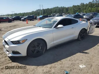 2017 Ford Mustang V6 z VIN 1FA6P8AM9H5292046, wystawiony jako Copart lot #52111895 z przebiegiem Nie podano mil oraz Szkoda całkowita • Salvage title. Historia ofert i sprzedaży dostępna na DreamBid. Obrazek 1.