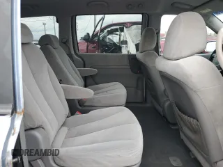 2008 Kia Sedona EX with VIN KNDMB233X86267636, listed as a Copart auction lot 55309025 with 265,379 mi miles and Salvage Title. Bid and sale history available at carsss.com. Image 11.