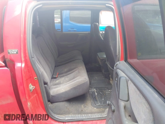 2000 Dodge Dakota Sport with VIN 1B7GL2AN7YS607119, listed as a IAAI auction lot 42377808 with 287,892 mi miles and . Bid and sale history available at DreamBid. Image 8.