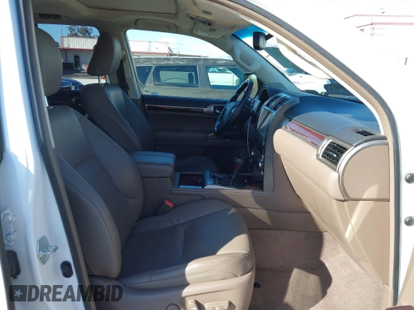 2019 Lexus GX with VIN JTJBM7FX4K5239824, listed as a IAAI auction lot 41752591 with 73,570 mi miles. Bid and sale history available at carsss.com. Image 5.