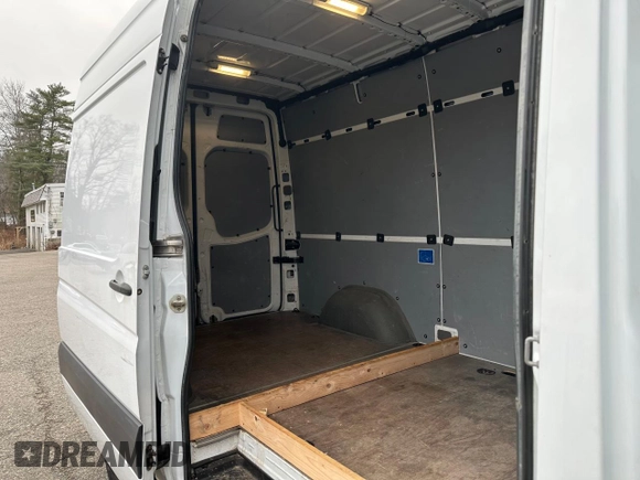 2014 Mercedes-Benz Sprinter with VIN WD3BE7DC7E5894980, listed as a Copart auction lot 85545514 with 402,335 mi miles and Clean Title. Bid and sale history available at DreamBid. Image 6.